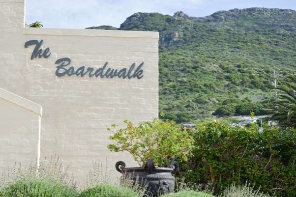 blog210-dk-villas-boardwalk-exterior-sign